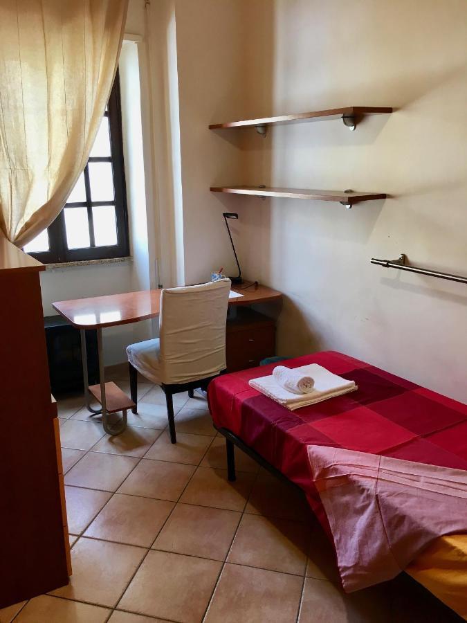 Casa Delfino - Centro Storico A Due Passi Dalla & Mare, Porto & Ferrovia Civitavecchia