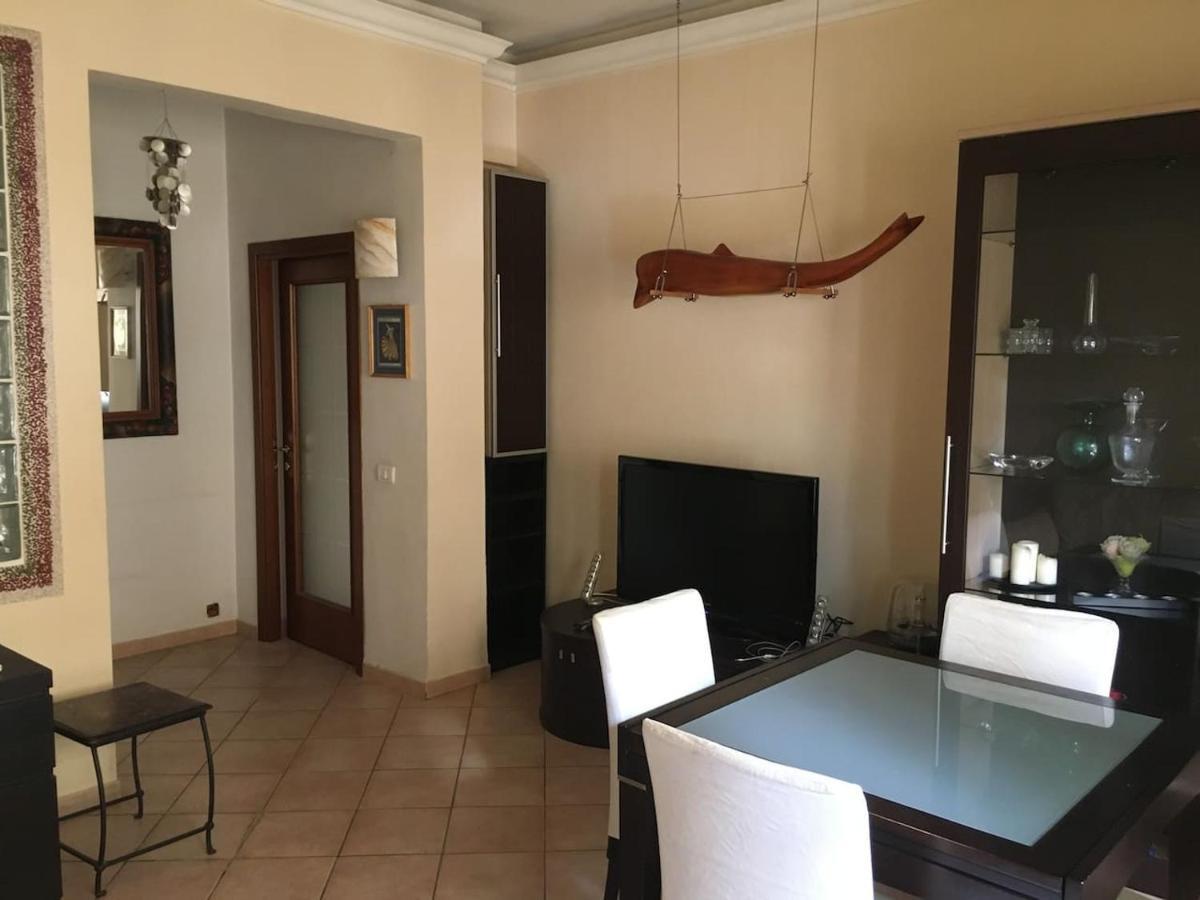 Apartment Casa Delfino - Centro Storico A Due Passi Dalla & Mare, Porto & Ferrovia Civitavecchia