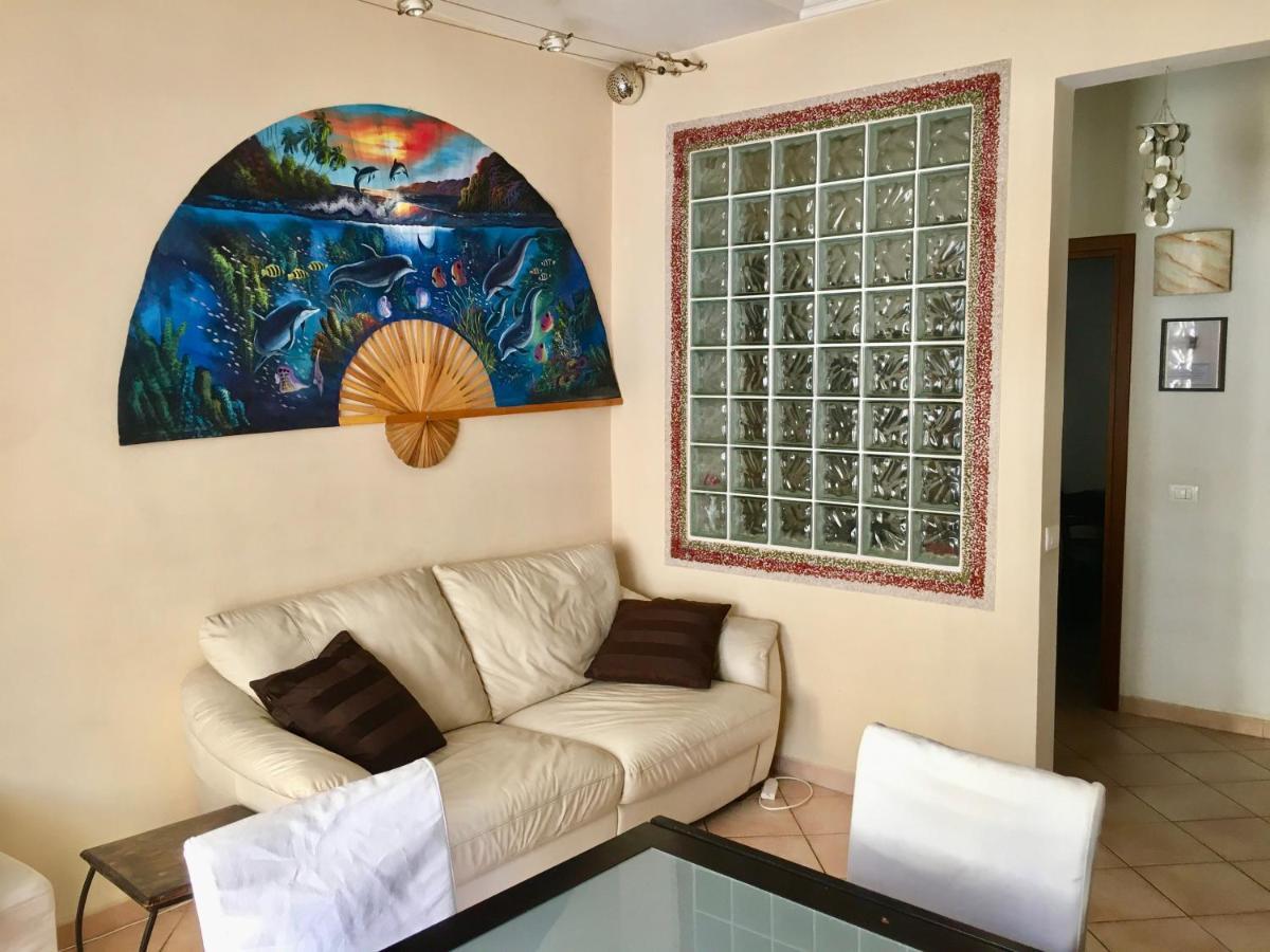 Casa Delfino - Centro Storico A Due Passi Dalla & Mare, Porto & Ferrovia Civitavecchia